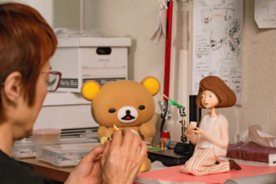 リラックマとカオルさん展 ふわもふぬいぐるみ 3点セット くまんばち スリッパ 3点セット]リラックマとカオルさん展 会場