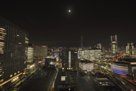 Towers Milight – Minato Mirai 21 All Office Buildings Light Up